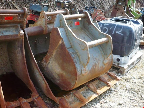 Used 2 backhoe bucket for Sale (Auction Premium) | NetBid Industrial Auctions