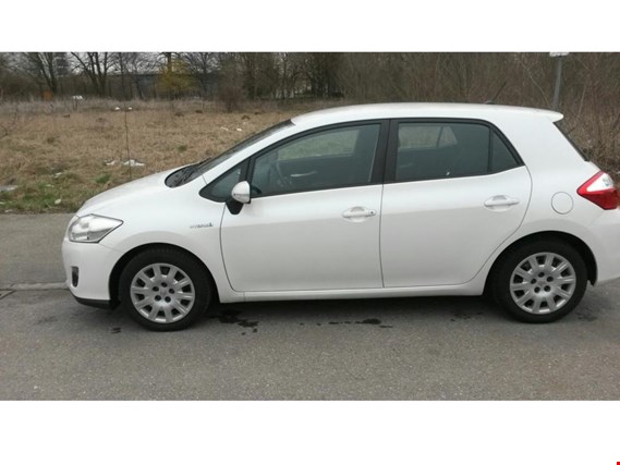 Used Toyota Auris Hybrid (HE 15U) multipurpose vehicule (attention: delayed release: 02.05.2016) for Sale (Auction Premium) | NetBid Industrial Auctions