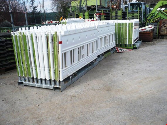 Used 80 plastic barrier for Sale (Auction Premium) | NetBid Industrial Auctions