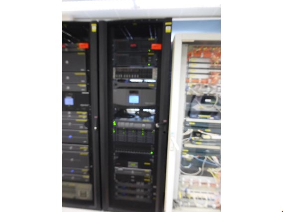 Used APC server rack for Sale (Trading Premium) | NetBid Industrial Auctions