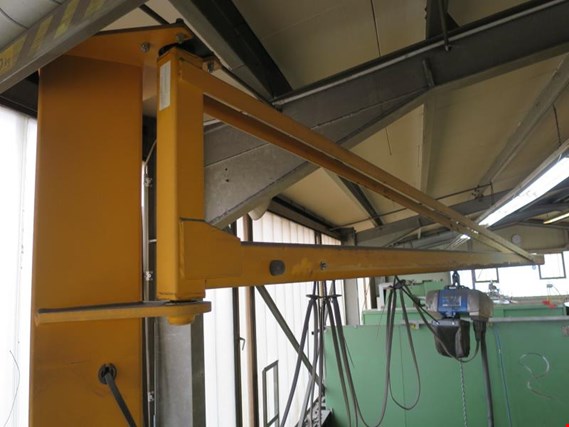 Used Abus Pillar jib crane for Sale (Auction Premium) | NetBid Industrial Auctions