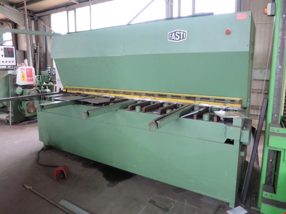 Used Fasti 509-30/8 Hydraulic guillotine shears for Sale (Auction Premium) | NetBid Industrial Auctions