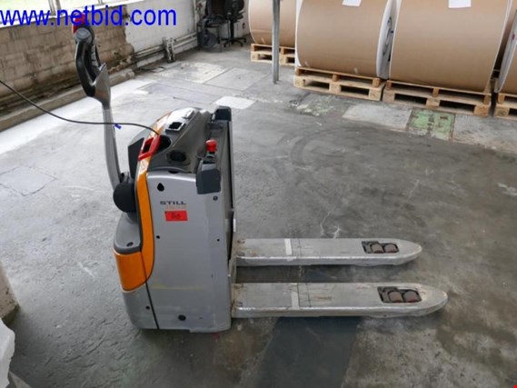 Used Still EXUH18 Electric low-floor pallet truck - collection only after approval! for Sale (Trading Premium) | NetBid Industrial Auctions