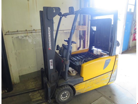 Used Jungheinrich EFG216 electr. forklift truck for Sale (Trading Premium) | NetBid Industrial Auctions