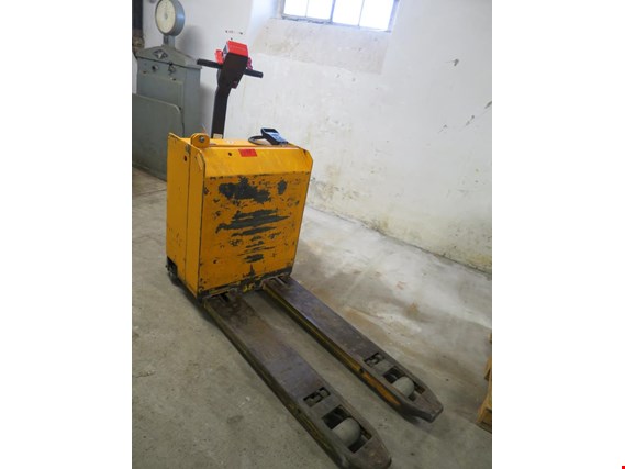 Used Jungheinrich EJE 1.6G electr. hand-guided lift truck for Sale (Auction Premium) | NetBid Industrial Auctions