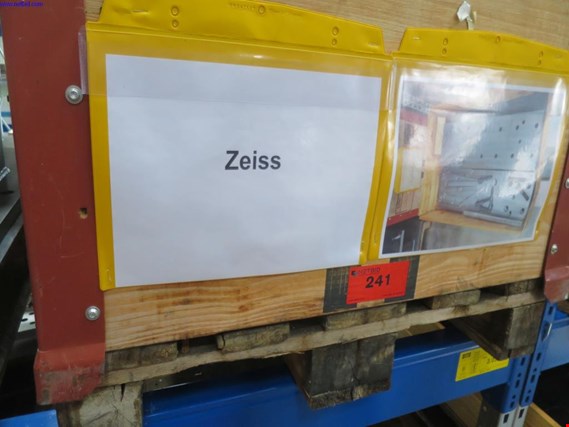 Used 1 Posten Clamping device for Zeiss for Sale (Trading Premium) | NetBid Industrial Auctions