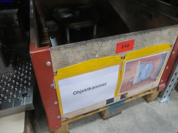 Used 1 Posten Clamping device Object chamber for Sale (Trading Premium) | NetBid Industrial Auctions