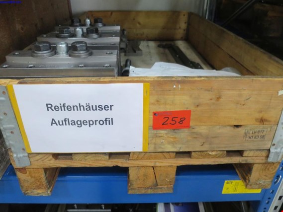 Used 1 Posten Clamping device Reifenhäuser support profile for Sale (Trading Premium) | NetBid Industrial Auctions