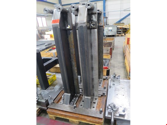 Used Clamping device for Sale (Trading Premium) | NetBid Industrial Auctions