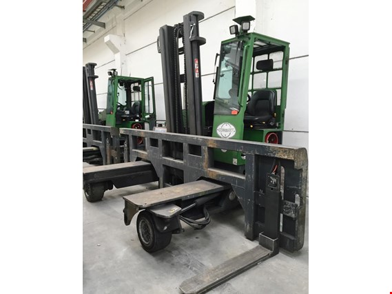 Used Combilift C4000 sideloader truck for Sale (Auction Premium) | NetBid Industrial Auctions