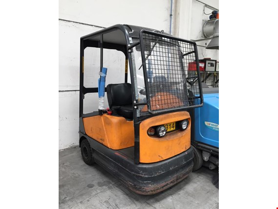 Used Still R06-06 tow tractor for Sale (Trading Premium) | NetBid Industrial Auctions