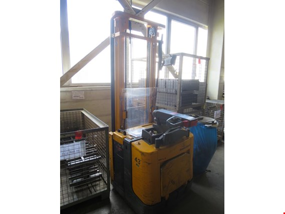 Used Jungheinrich ERC14 Electric pedestrian-controlled forklift truck (43) for Sale (Auction Premium) | NetBid Industrial Auctions