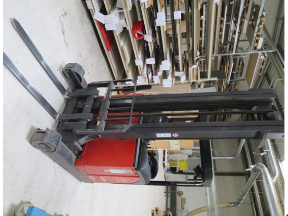 Used Linde R 14 S Reach mast forklift (49) for Sale (Auction Premium) | NetBid Industrial Auctions