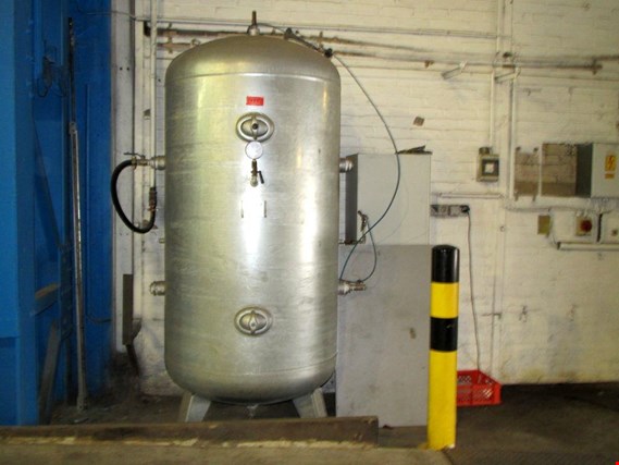 Used Maschinen- und Behälterbau compressed air tank for Sale (Auction Premium) | NetBid Industrial Auctions