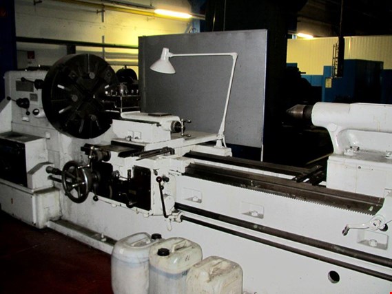 Used Heyligenstaedt 405EV/2500 sliding and screw cutting lathe for Sale (Auction Premium) | NetBid Industrial Auctions