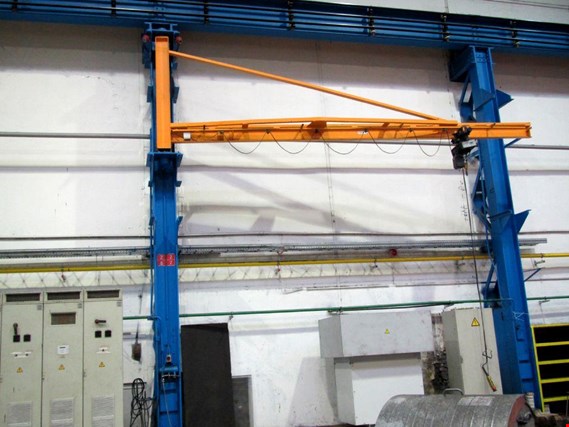 Used wall-mounted slewing crane for Sale (Auction Premium) | NetBid Industrial Auctions