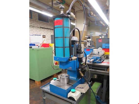 Used Pneumatic press for Sale (Auction Premium) | NetBid Industrial Auctions