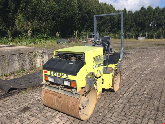 Used Hamm HD 10 Tandem Vibratory Roller for Sale (Trading Premium) | NetBid Industrial Auctions
