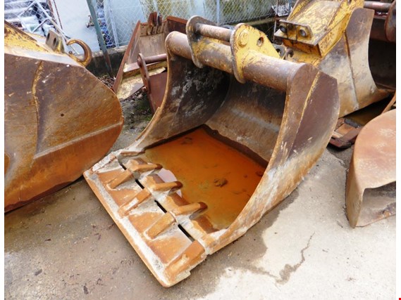 Used 2 Backhoe bucket for Sale (Auction Premium) | NetBid Industrial Auctions
