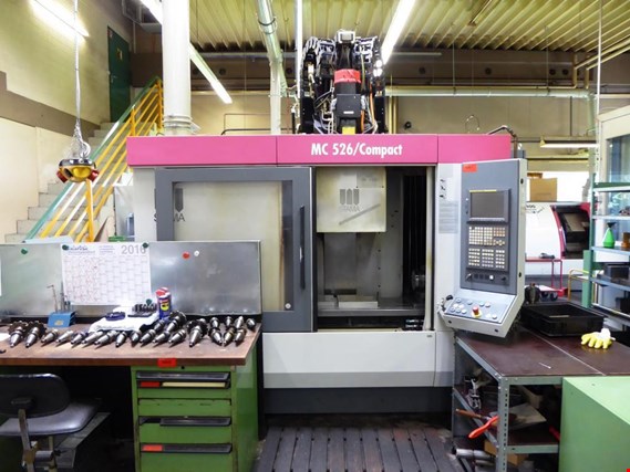 Used Stama MC 526 Compact CNC machining center for Sale (Auction Premium) | NetBid Industrial Auctions