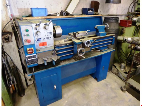Used Güde CZ 300A sliding and screw cutting lathe for Sale (Trading Premium) | NetBid Industrial Auctions