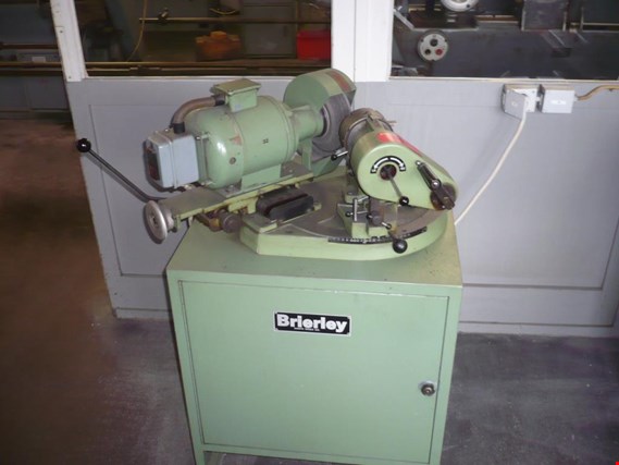 Used Brierley B RISE  Spiral drill grinding machine for Sale (Auction Premium) | NetBid Industrial Auctions