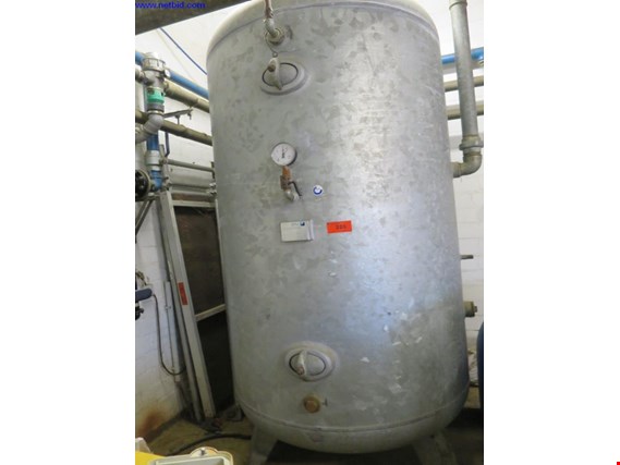 Used Maschinen- und Behälterbau MB 02013-1.3000V Compressed air tank for Sale (Trading Premium) | NetBid Industrial Auctions