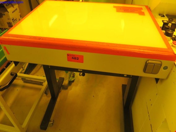 Used Just 2 Light table for Sale (Online Auction) | NetBid Industrial Auctions