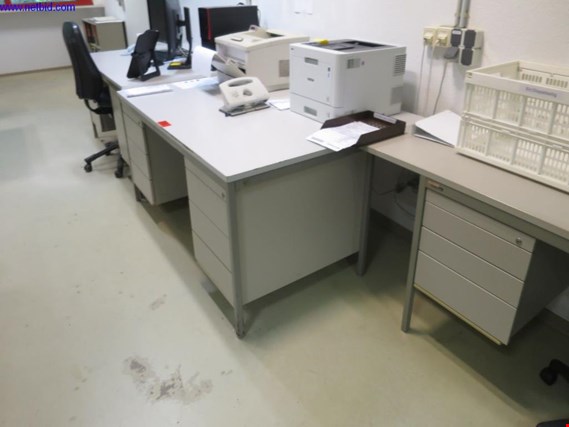 Used Assmann 3 Desk workstations for Sale (Trading Premium) | NetBid Industrial Auctions