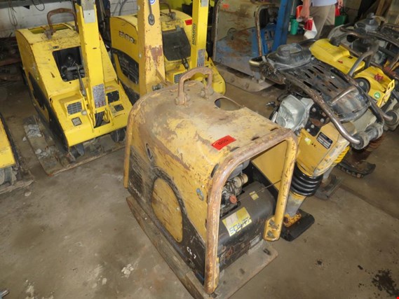 Used Weber CR7 Vibratory plate for Sale (Auction Premium) | NetBid Industrial Auctions