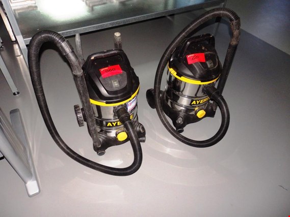 Used AYERBE 2 Industrial Vacuum cleaners for Sale (Trading Premium) | NetBid Industrial Auctions