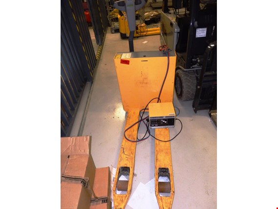 Used ATLET PLL180 Electric Reachstacker for Sale (Trading Premium) | NetBid Industrial Auctions