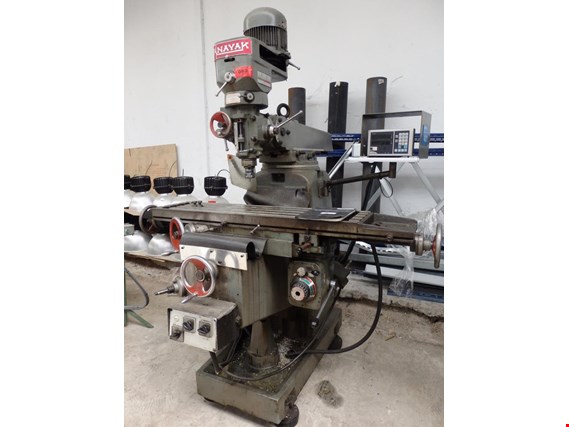 Used ANAYAK FV-2 Universal Turret milling machine for Sale (Auction Premium) | NetBid Industrial Auctions