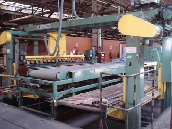 Wood-processing machines (Fibreboard manufacturing) 