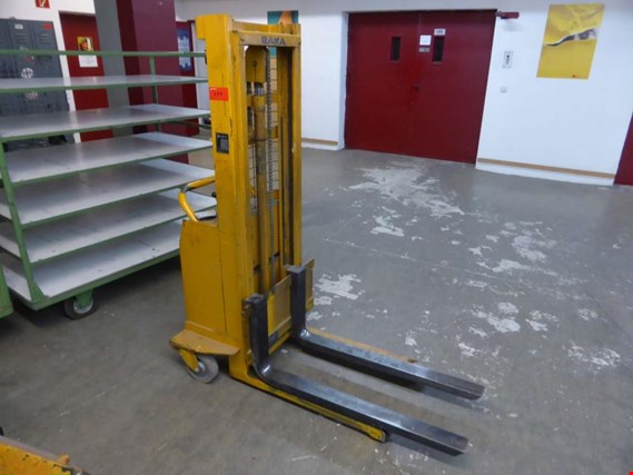 Used Baka Electric pallet truck for Sale (Auction Premium) | NetBid Industrial Auctions