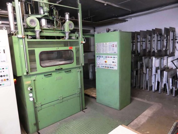 Used Illig UA100G Thermoforming machine for Sale (Auction Premium) | NetBid Industrial Auctions