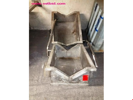 Used 2 Long goods transport trolley for Sale (Trading Premium) | NetBid Industrial Auctions