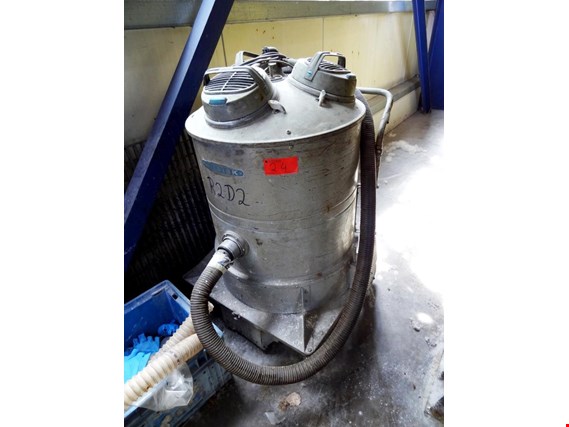 Used Nilfisk GST Industrial vacuum cleaner for Sale (Trading Premium) | NetBid Industrial Auctions