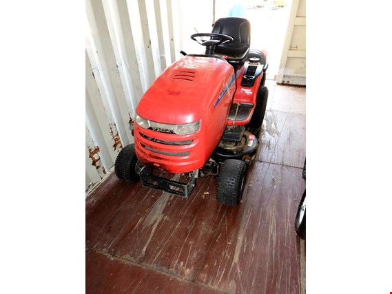 Used Regent Simplyciti 18HPXLRD Riding lawn mower for Sale (Auction Premium) | NetBid Industrial Auctions