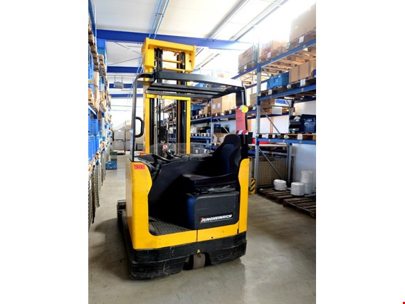 Used Jungheinrich vermutlich ETV 25 electr. four-directional lift truck - note: knockdown with reservation! for Sale (Trading Premium) | NetBid Industrial Auctions
