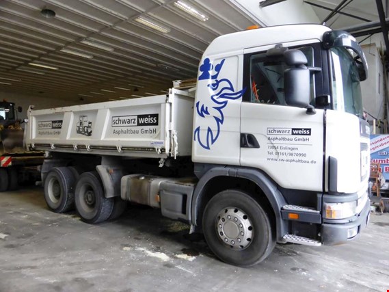 Used Scania 124C420 B6X4 3-axle three-way tipper for Sale (Auction Premium) | NetBid Industrial Auctions