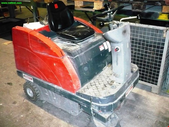 Used Hako Jonas 980 F Self-propelled electric sweeper for Sale (Auction Premium) | NetBid Industrial Auctions