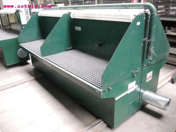 Used Esta Sanding table with extractor, #426 for Sale (Auction Premium) | NetBid Industrial Auctions