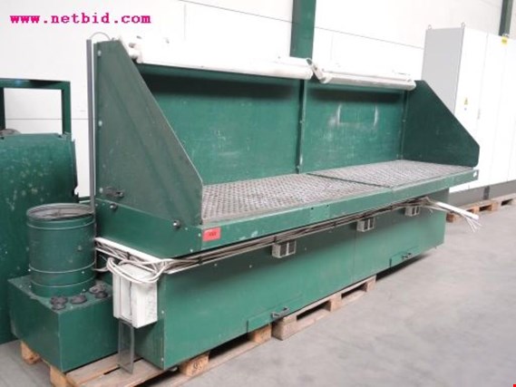 Used Sanding table with extractor, #436 for Sale (Auction Premium) | NetBid Industrial Auctions