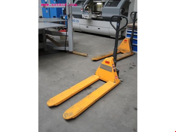 Used Jungheinrich Hand pallet truck, #481 for Sale (Auction Premium) | NetBid Industrial Auctions