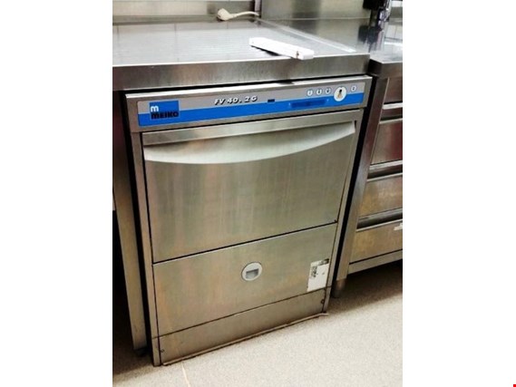 Used Meiko FV 40.2 G gastro dishwasher for Sale (Auction Premium) | NetBid Industrial Auctions