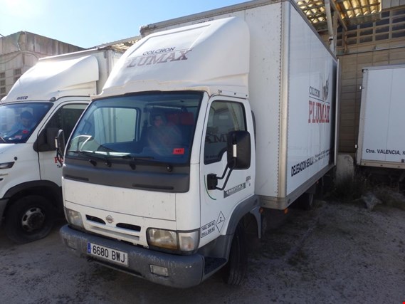 Used Nissan Cabstar.E 120 Truck with closed box for Sale (Trading Premium) | NetBid Industrial Auctions