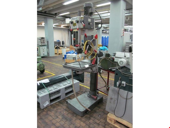 Used Solid 35 CA  Column drilling machine (10000070) for Sale (Auction Premium) | NetBid Industrial Auctions
