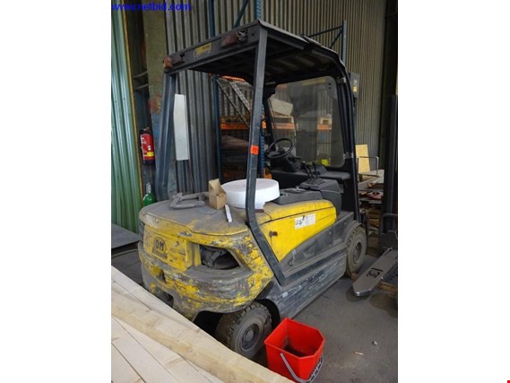 Used OM XE30 Electric forklift truck for Sale (Auction Premium) | NetBid Industrial Auctions