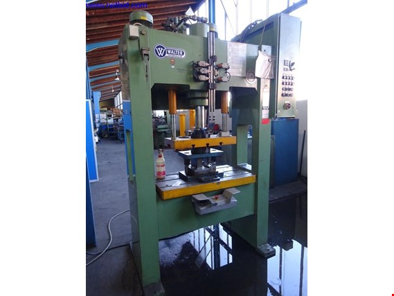 Used Walter WUP S Two-column hydraulic press for Sale (Auction Premium) | NetBid Industrial Auctions